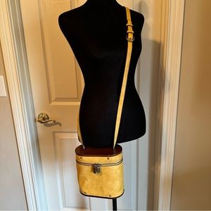 Crossbody purse